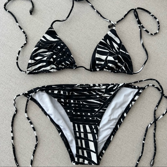 CLUB MONACO Black and White Zebra Triangle Bikini - Picture 2 of 6